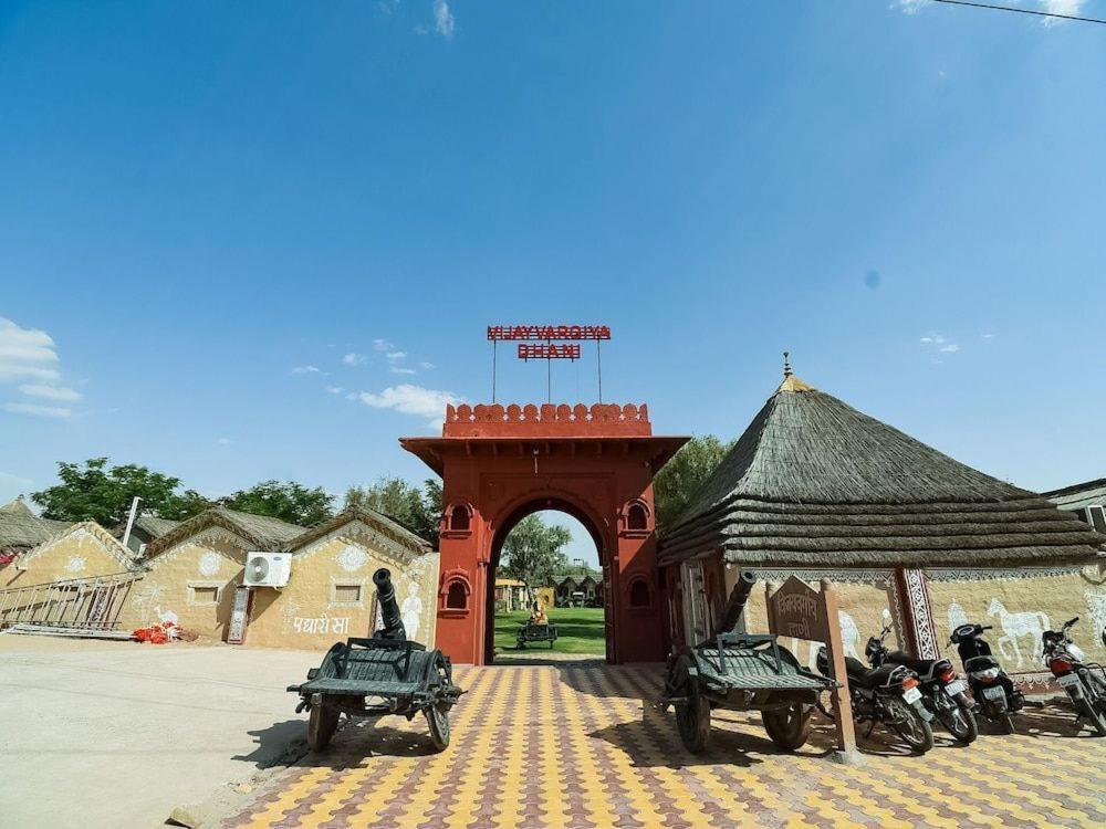 Hotel Vijayvargiya Dhani Μπικάνερ Εξωτερικό φωτογραφία